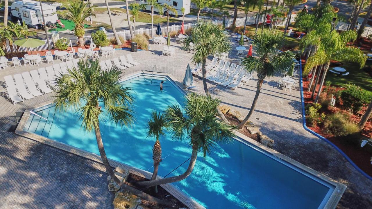 Tropical Palms Resort Celebration Extérieur photo
